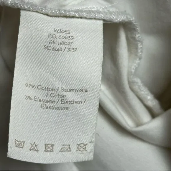 Boden Chino white Shorts - Size 6 - Inseam 5.5” - EUC - Picture 4 of 5